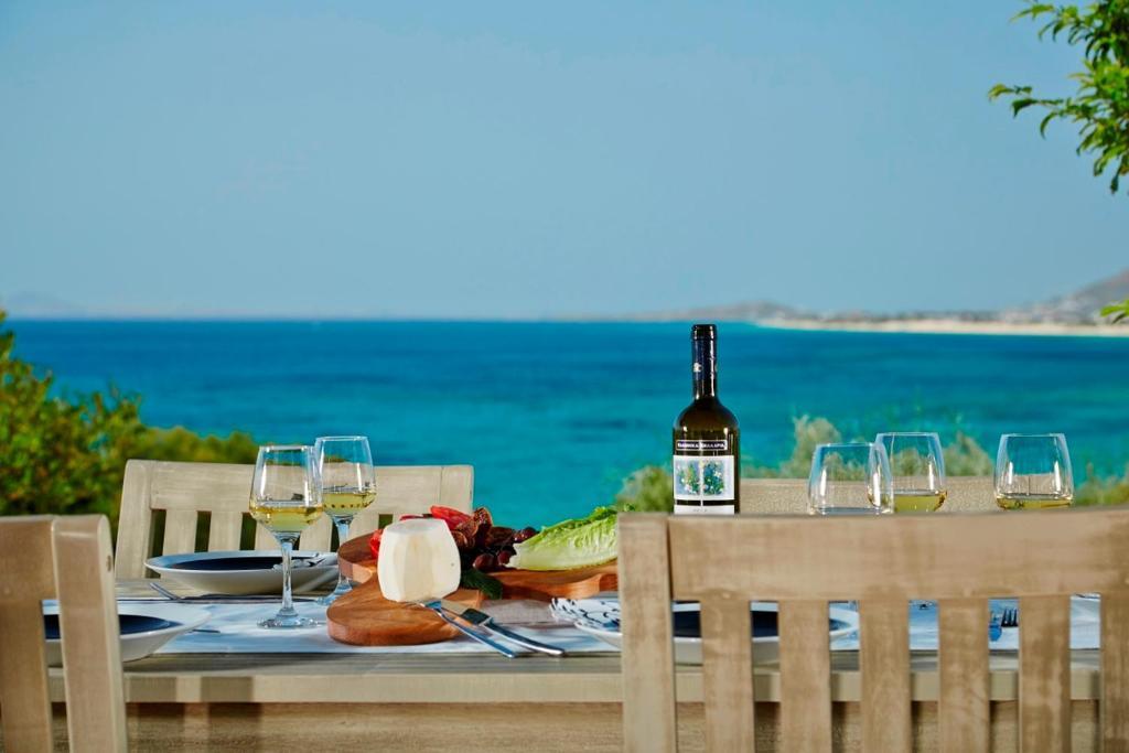 Villa Paradise In Naxos Plaka  Room photo